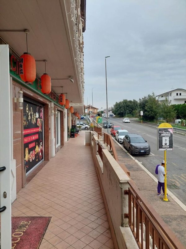 locale commerciale in affitto a Roma in zona La Storta