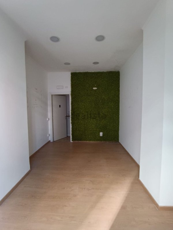 locale commerciale in affitto a Roma in zona Appio Claudio