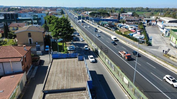 negozio in affitto a Roma