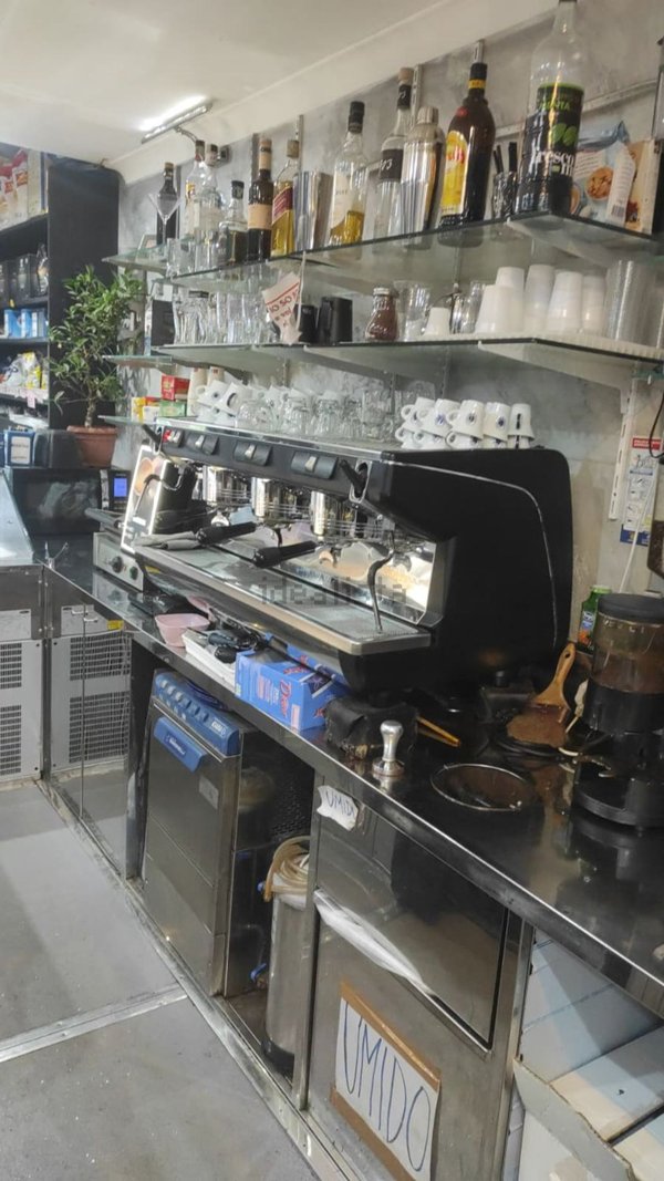 negozio in affitto a Roma in zona Don Bosco