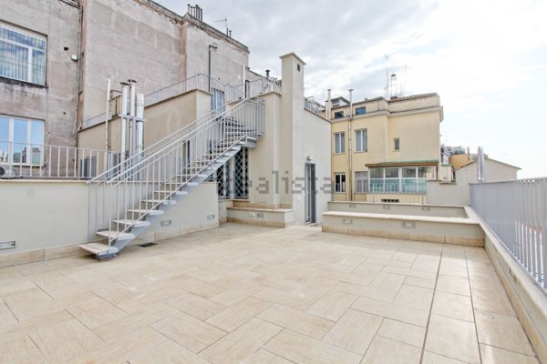 appartamento in affitto a Roma in zona Trevi-Colonna