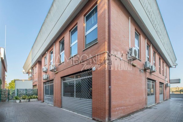 ufficio in affitto a Roma in zona Casal Palocco