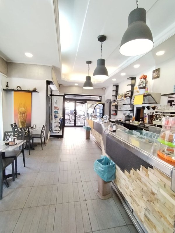 negozio in affitto a Roma in zona Ostia