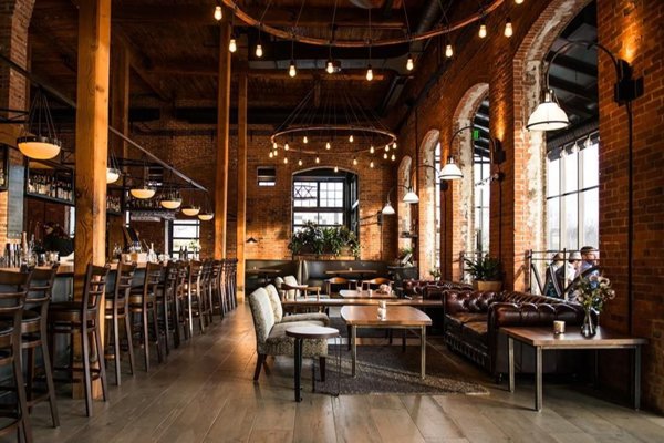 locale di sgombero in affitto a Roma in zona Torre Spaccata