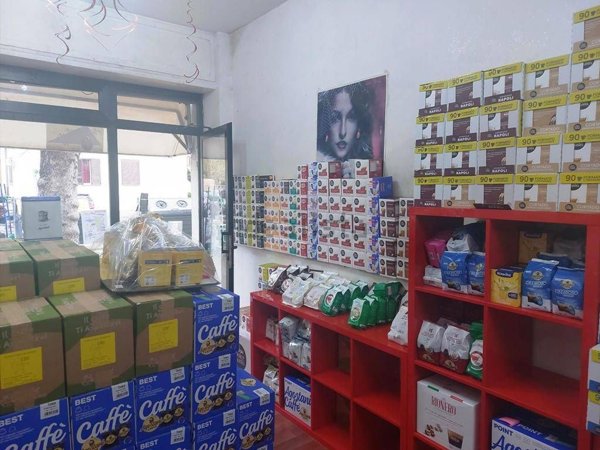 negozio in affitto a Roma