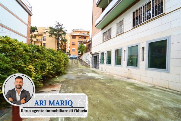 locale commerciale in affitto a Roma in zona Ostiense