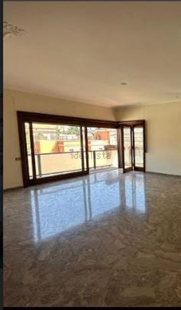 locale commerciale in affitto a Roma in zona Prenestino-Centocelle