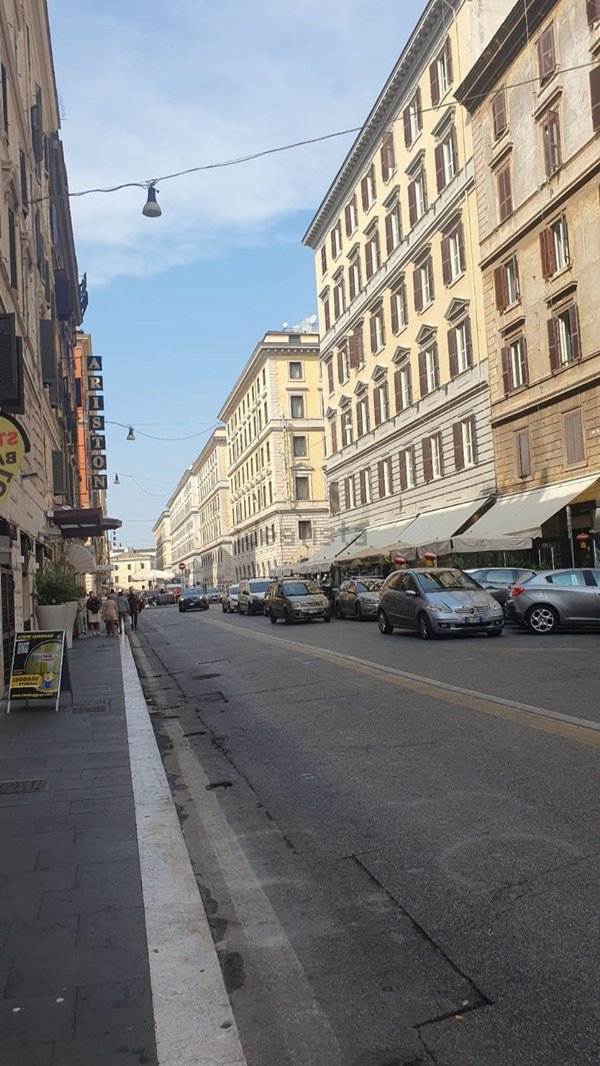 negozio in affitto a Roma in zona Castro Pretorio
