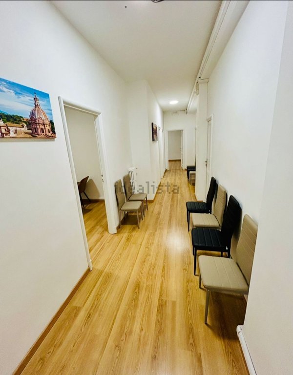 ufficio in affitto a Roma in zona Appio Latino