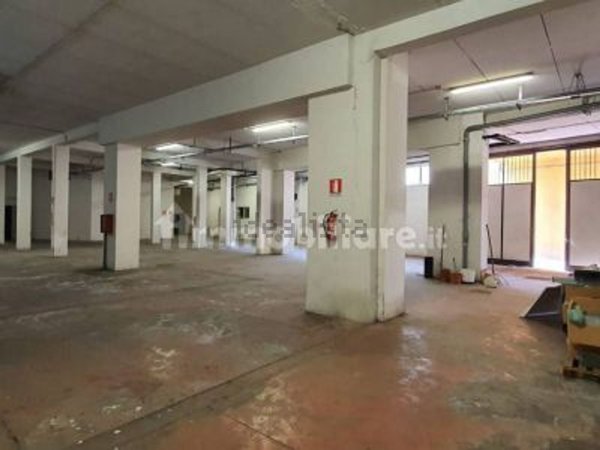 locale di sgombero in affitto a Roma in zona Prenestino-Centocelle