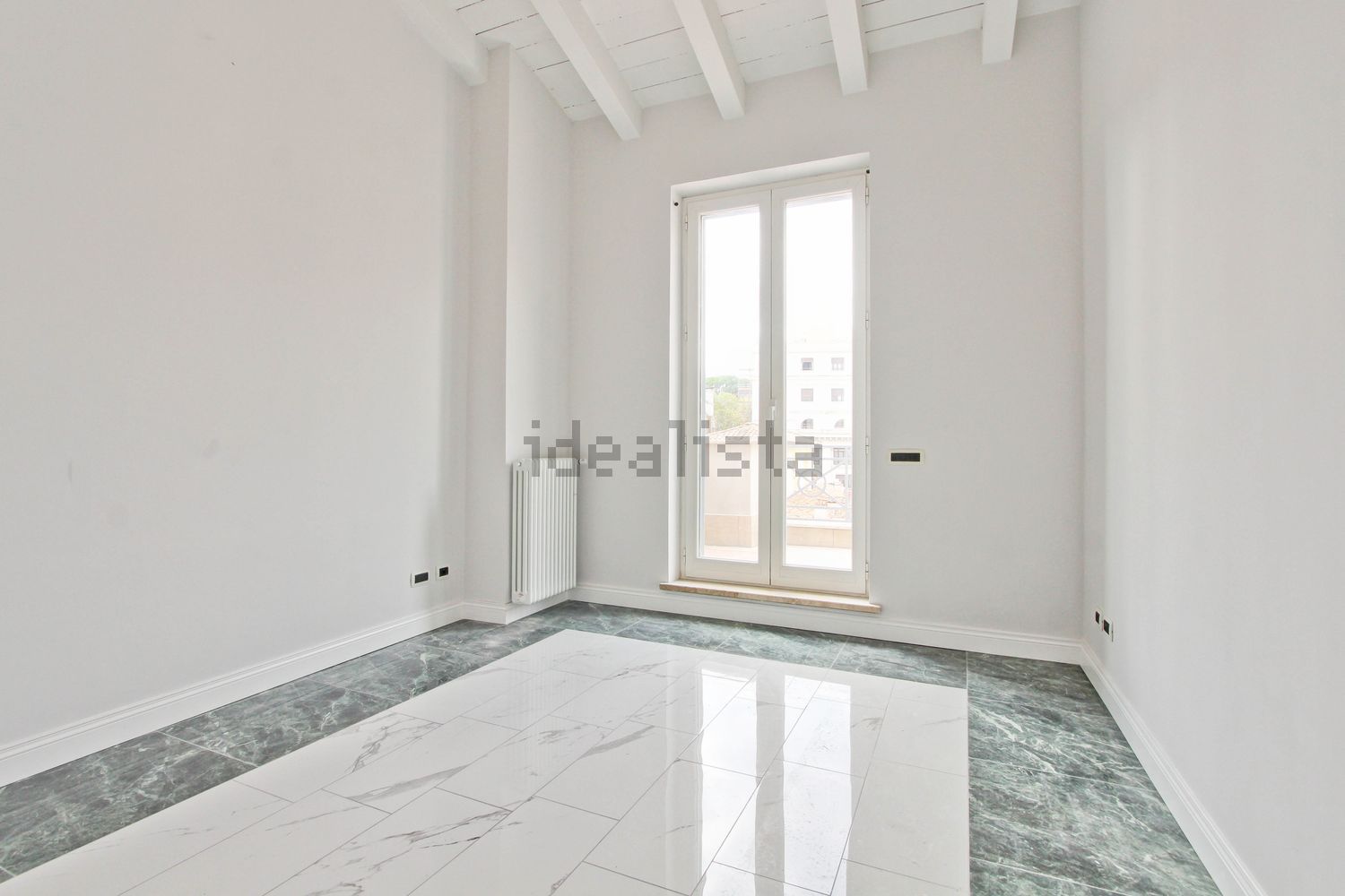 appartamento in affitto a Roma in zona Trevi-Colonna