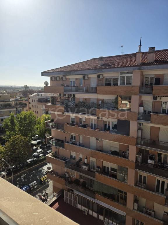 appartamento in affitto a Roma in zona Appio Claudio