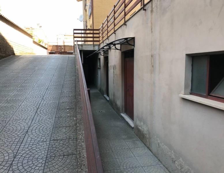 locale commerciale in affitto a Roma in zona Casal Morena