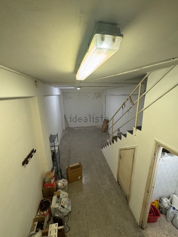 locale commerciale in affitto a Roma in zona Appio Claudio