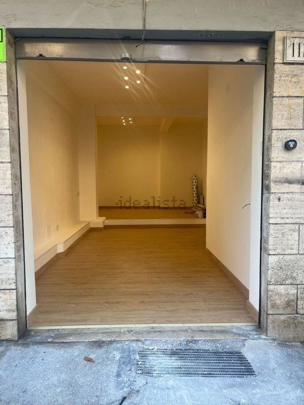 locale commerciale in affitto a Roma