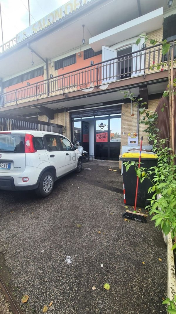 ufficio in affitto a Roma in zona Casal Morena