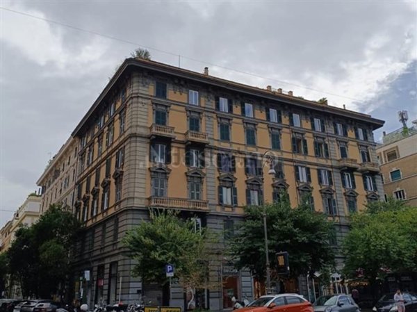 locale commerciale in affitto a Roma in zona Rione Prati