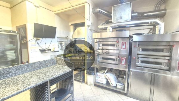 negozio in affitto a Roma in zona Finocchio