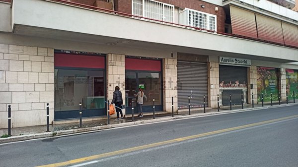 negozio in affitto a Roma in zona Aurelio