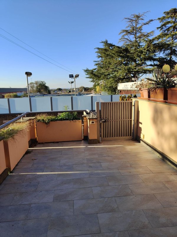 casa indipendente in affitto a Roma in zona Casal Morena