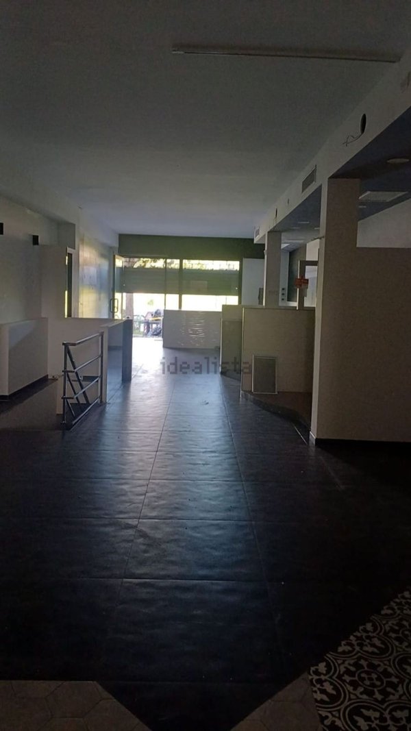 locale commerciale in affitto a Roma in zona Borghesiana