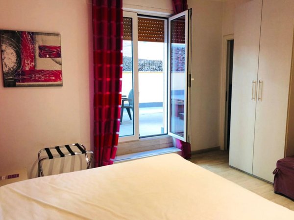 negozio in affitto a Roma in zona Portuense