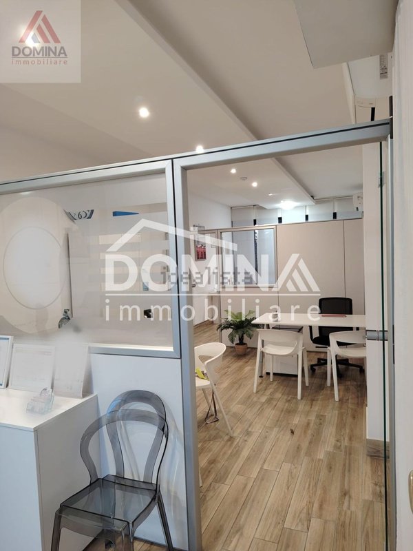 locale commerciale in affitto a Roma in zona Ponte di Nona