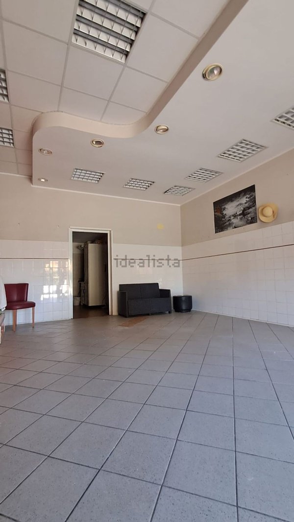 locale commerciale in affitto a Roma in zona Osteria Nuova