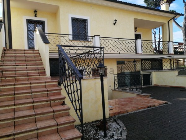 casa indipendente in affitto a Roma in zona Massimina/Casal Lumbroso