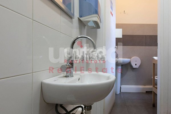 negozio in affitto a Roma in zona Vitinia