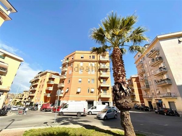 negozio in affitto a Roma