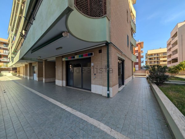 ufficio in affitto a Roma in zona Appio Claudio