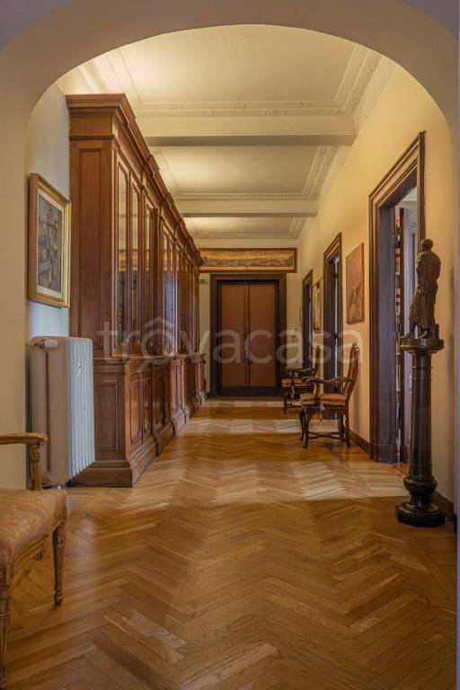 appartamento in affitto a Roma in zona Trevi-Colonna