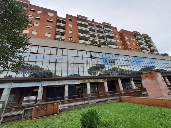 ufficio in affitto a Roma in zona Ponte Mammolo