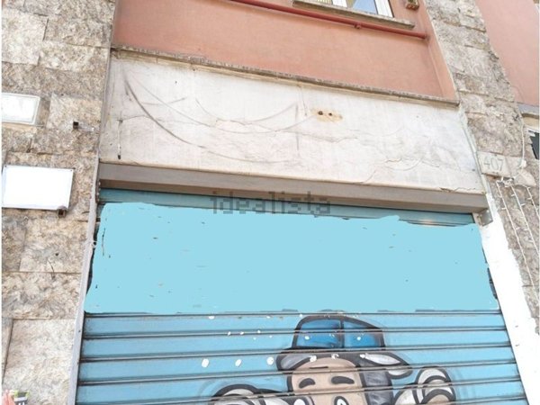 locale commerciale in affitto a Roma in zona Rione Borgo