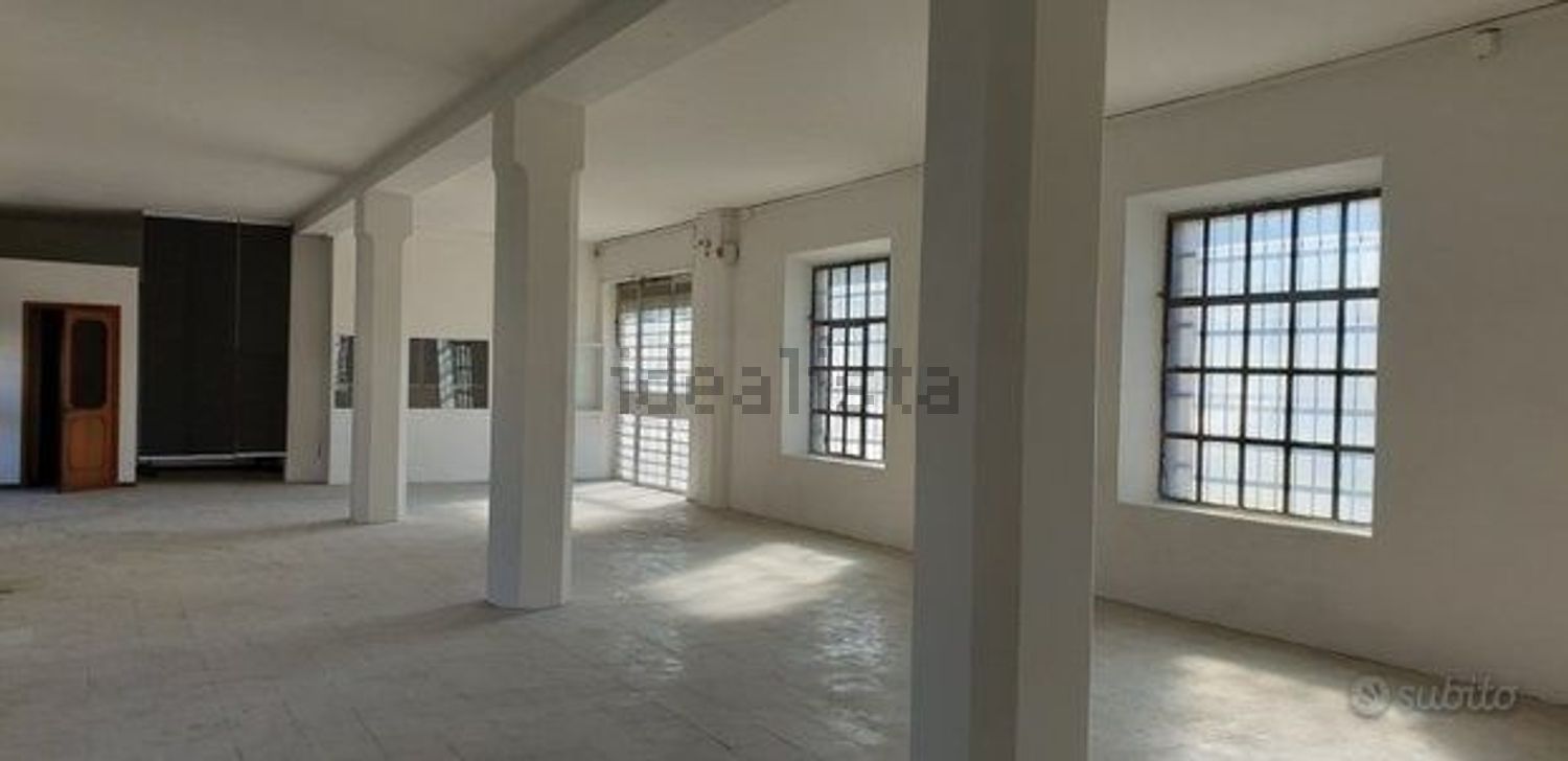 ufficio in affitto a Roma in zona Appio Claudio