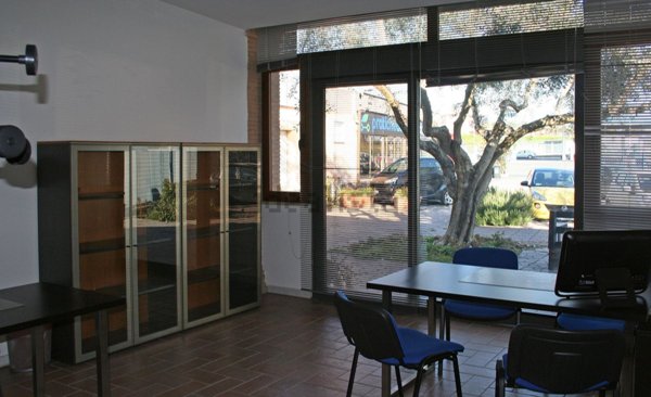 ufficio in affitto a Roma in zona Torre Spaccata