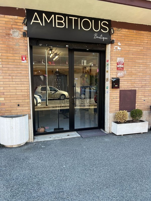 negozio in affitto a Roma in zona Dragona/Bagnoletto