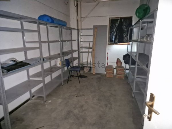 capannone in affitto a Roma in zona Appio Claudio