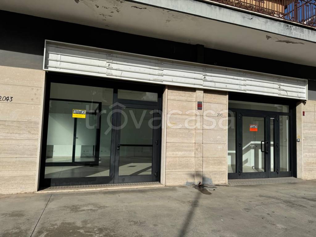 negozio in affitto a Roma in zona Prenestino-Labicano