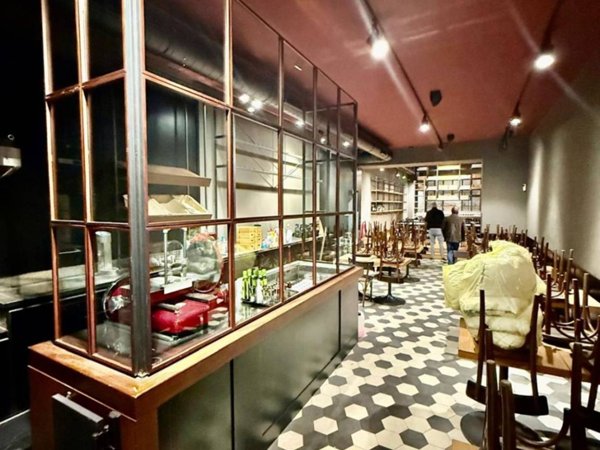 negozio in affitto a Roma in zona Tor di Quinto