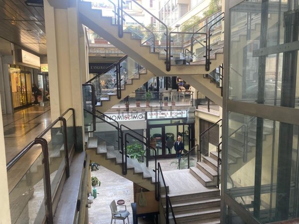 negozio in affitto a Roma