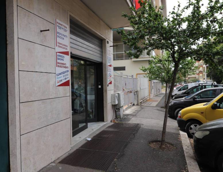 locale commerciale in affitto a Roma in zona Trieste