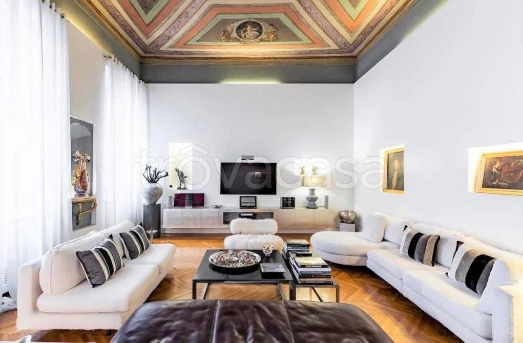 appartamento in affitto a Roma in zona Trevi-Colonna