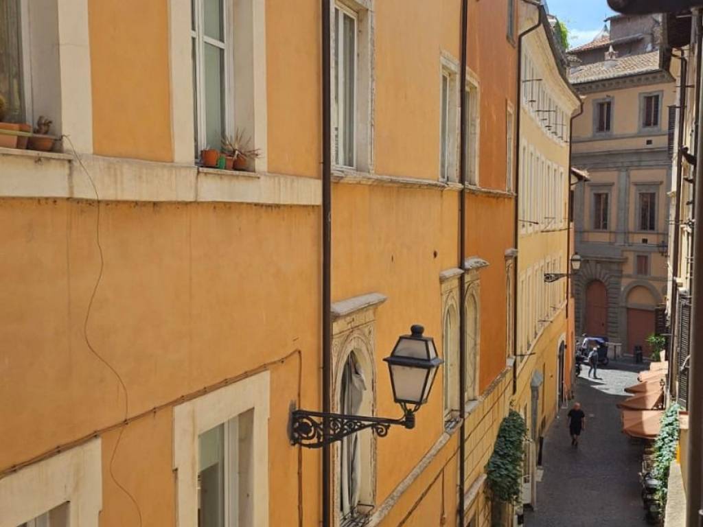 appartamento in affitto a Roma in zona Rione Regola