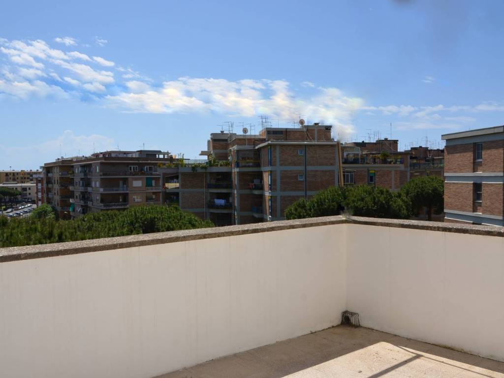 appartamento in affitto a Roma in zona Ostia