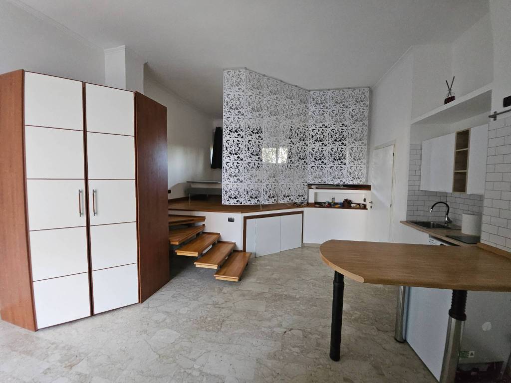 appartamento in affitto a Roma in zona Mostacciano