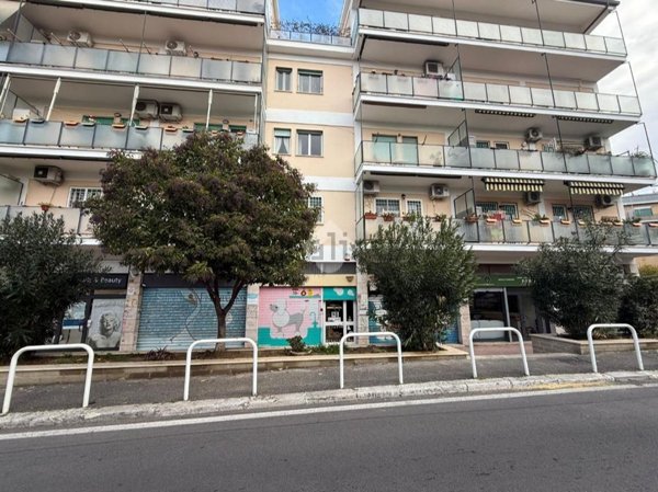 locale commerciale in affitto a Roma in zona Torrevecchia