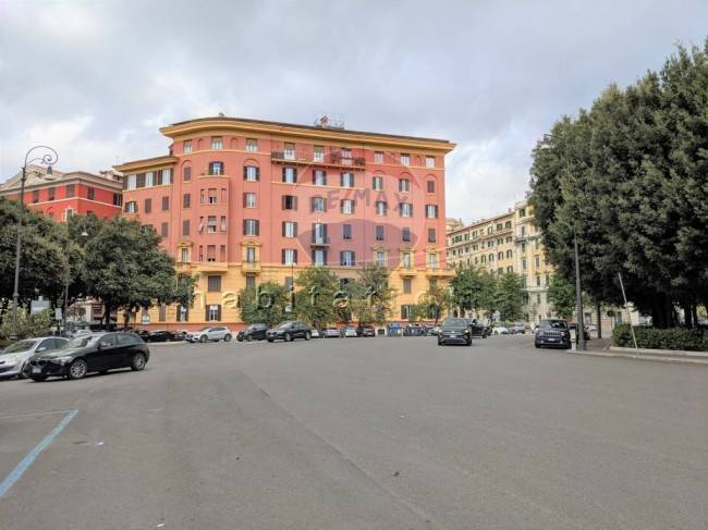 negozio in affitto a Roma in zona Della Vittoria