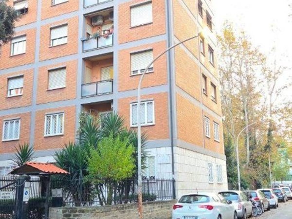appartamento in affitto a Roma in zona Torre Spaccata